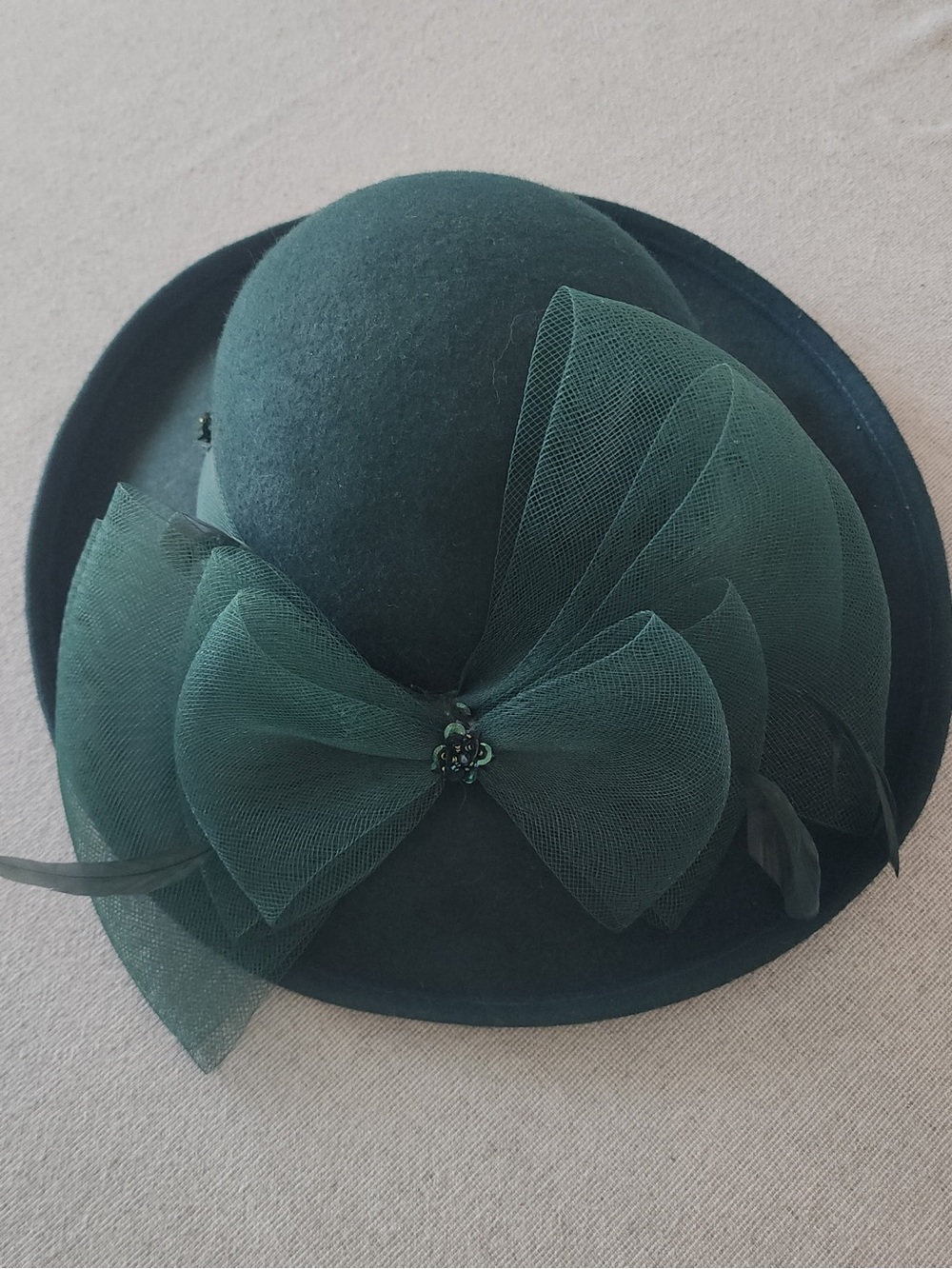 Dark Emerald Green Bow Accent Women’s Derby Hat